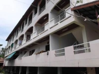 Buathong House & Resort 2*
