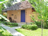 Amys Earth House 2*