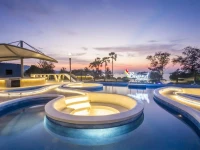 Beyond Hotel Patong  / โรงแรมบิยอนด์ ป่าตอง 4*