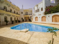 New Yalla Hotel 