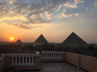Pyramids Loft Guesthouse 