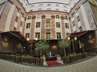 Central Hotel