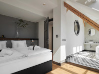 Republika &amp; Suites
