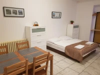 Pink House Apartments 4*