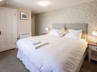 La Croix Guest House