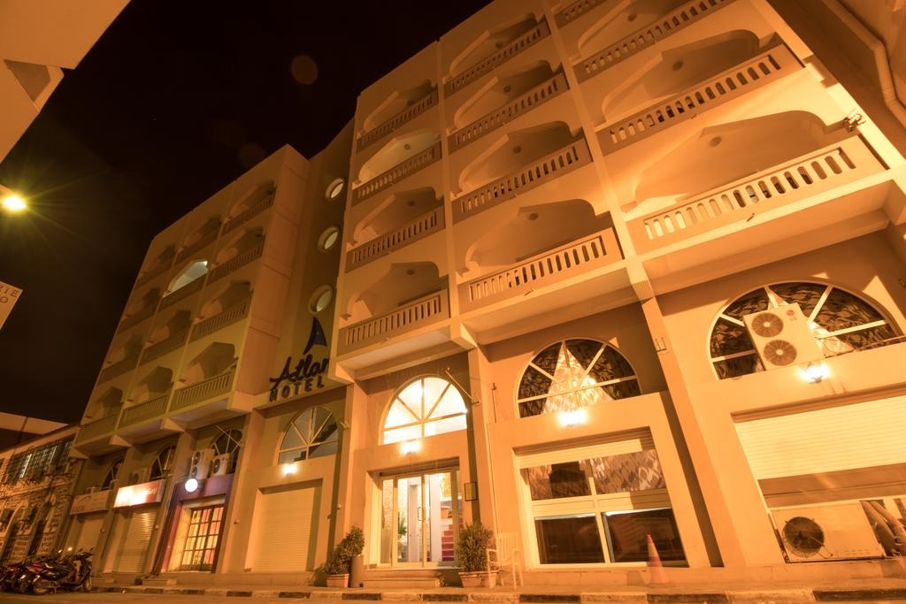 Atlantic Hotel 3*