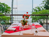 HOLIDAY AO NANG BEACH RESORT