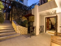 THE STRAND HOTEL 3*