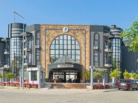 CLOVER MAGIC PARK SIDE HOTEL 4*
