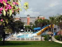 INSULA RESORT & SPA 5*