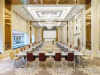 GRANDE CENTRE POINT PLOENCHIT