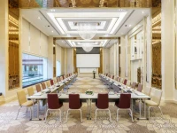 GRANDE CENTRE POINT PLOENCHIT 5*