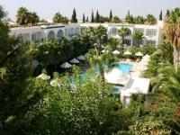 Emira Hotel 2*