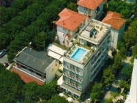Cinzia Hotel 3*