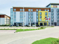 Ambassador Hotel &amp; Suites Kaluga