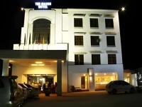 The Manor Hotel 3*