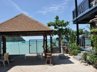 Dee Dee Beach House 2*