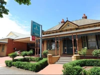 Alexandra Place 4*