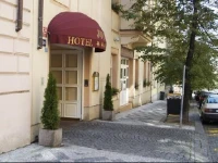 Abri Hotel Eagle 3*