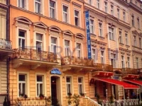 Kosmos Hotel 3*