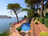 Le Relais Des Trois Mas 4*