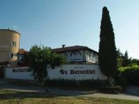 Sveti Benedikt  3*