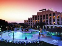 Al Ain Rotana Hotel