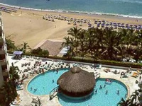 Playa Suites 4*