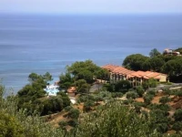 Celia Apartments 2*