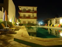 Haris Apartments 