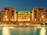 Al Qasr Hotel & Resort