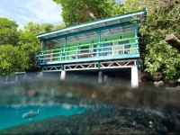 Lusias Lagoon Chalets 