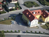 Bau 3*