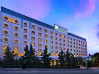 Holiday Inn Athens Attica Av 5*