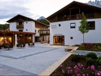 Zin Senfter Residence 2*