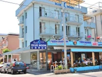 Blue Moon 3*