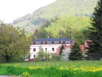 Adamkova Vila 4*