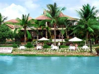 Vinh Hung Riverside Resort 4*