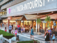 Yalta-Intourist Hotel