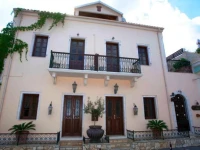 Faros Suites 3*