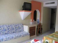 Costa Sol Hotel & Villas 