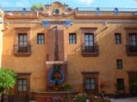 Meson de la Merced 3*