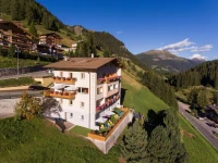 Garni Bellavista 3*