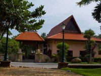 Napoleon Village Hotel Laem Sing