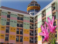 Dee Prom Hotel