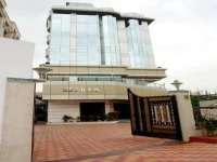 Zeeras 4*