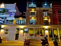Noble House 3*