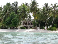 Thulusdhoo Surf Camp 2*