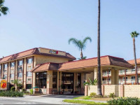 Super 8 Anaheim Disneyland Drive