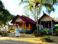 Lanta Villa Resort